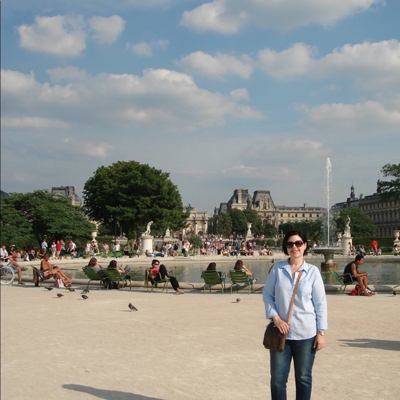 Meet your Posher, Iris - Picture 3 of 6